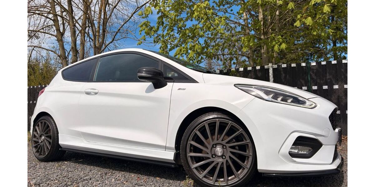 Ford Fiesta 98.000 km 9.490 &euro; Bad Köstritz 07586