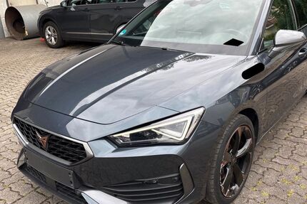 Cupra Leon 86.940 km 22.440 &euro; Willmering 93497