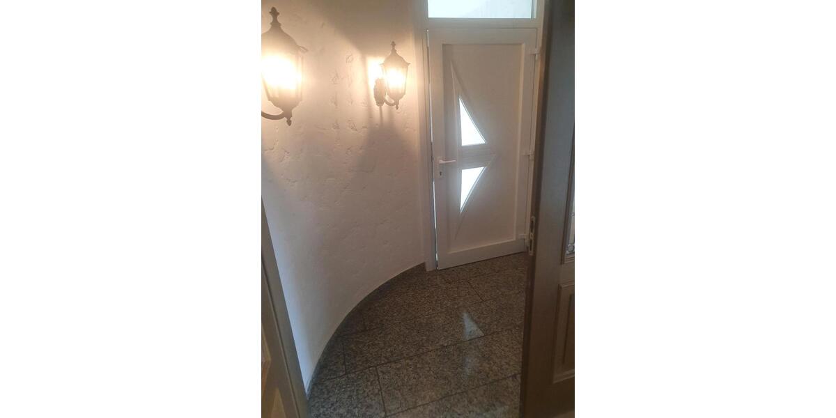 Dachgeschoßwohnung Scheuerfeld - 3 Zimmer, 111 m&sup2;, 139.999&euro; | Angebot:26868431