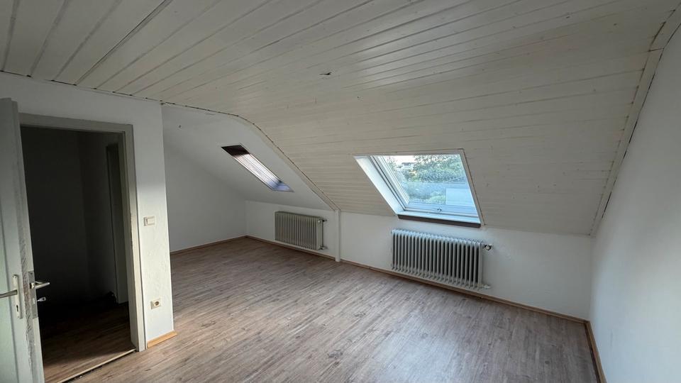 Reihenhaus Marktredwitz - 9 Zimmer, 150 m&sup2;, 269.000&euro; | Angebot:27178841