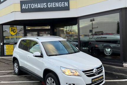VW Tiguan 142.630 km 7.900 &euro; Giengen 89537