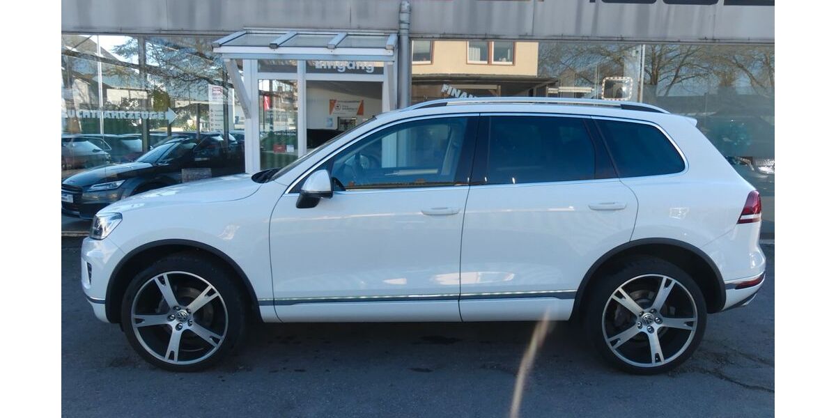 VW Touareg 163.060 km 17.990 &euro; Osnabrück 49084