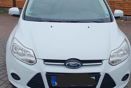 Ford Focus 262.200 km 3.200 € Schermbeck 46514