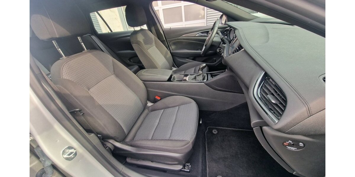 Opel Insignia 1.5 D Business Edition NAVI Klimaautom 100.000 km 13.599 &euro; Landau 76829