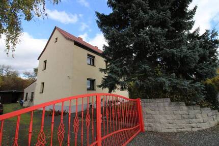 Haus Pößneck Pößneck,Stadt - 7 Zimmer, 140 m&sup2;, 160.000&euro; | Angebot:25802328