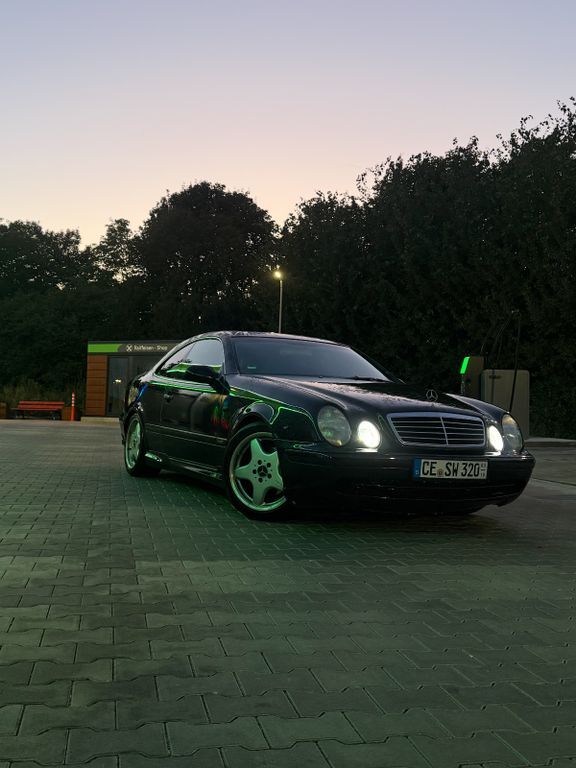 Mercedes-Benz CLK 320 306.000 km 5.000 € Bröckel 29356