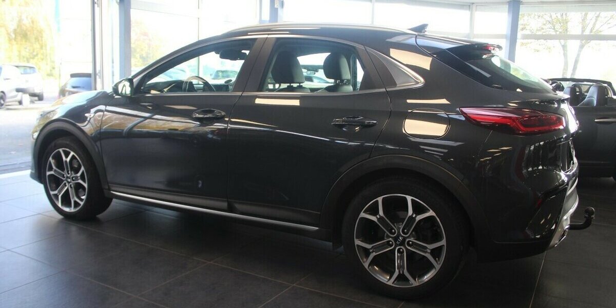 Kia XCeed 1.6 CRDi Eco-Dynamics 48V Mild Hybrid Platin 71.010 km 16.980 &euro; Euskirchen 53881