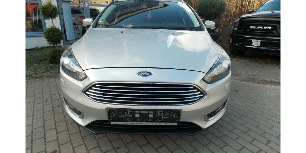 Ford Focus 1.5 Titanium Navi