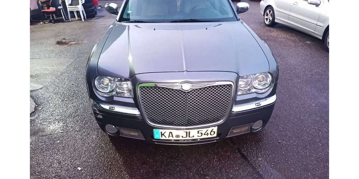 Chrysler 300C 310.000 km 3.400 &euro; Mühlburg (Karlsruhe) 76185