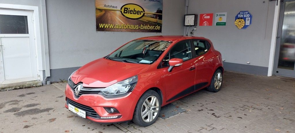 Renault Clio 71.500 km 8.490 &euro; Sarching 93092