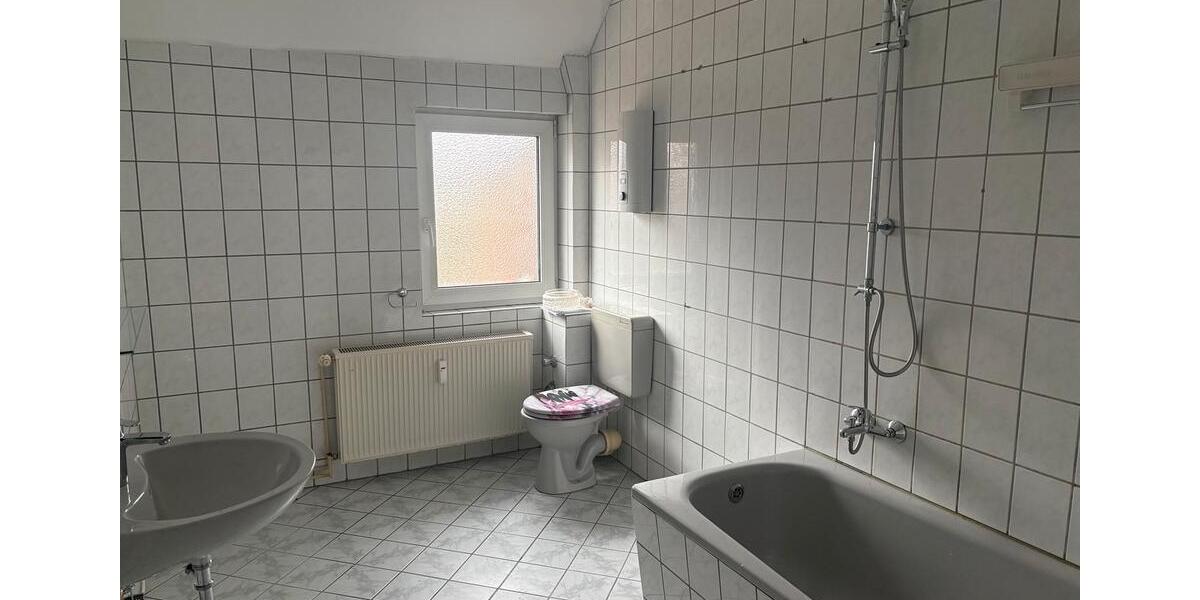 Etagenwohnung Velpke - 4 Zimmer, 87 m&sup2;, 522&euro; | Angebot:25261711