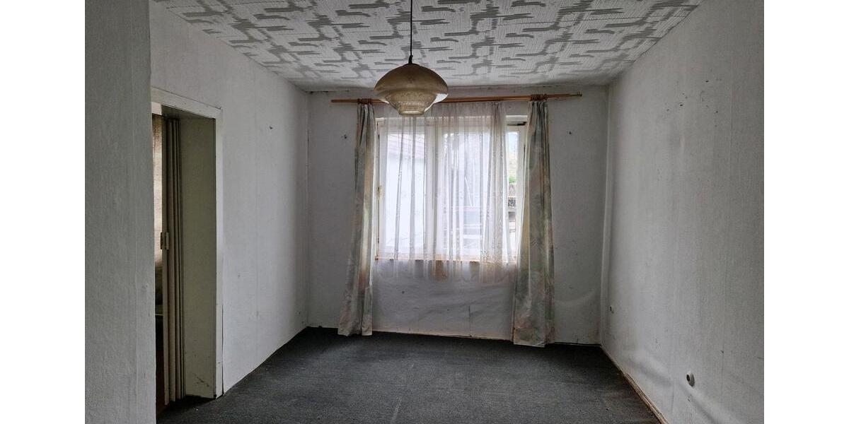 Einfamilienhaus Kyffhäuserland - 5 Zimmer, 100 m&sup2;, 39.000&euro; | Angebot:26981973