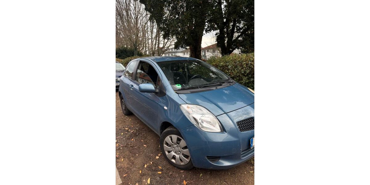 Toyota Yaris 199.500 km 1.750 € Offenbach 63071