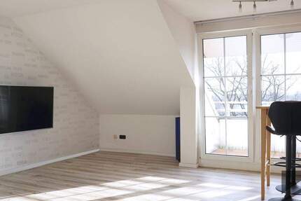 Helle 2-Zimmer-Wohnung mit Balkon | Wüste 2 zimmer