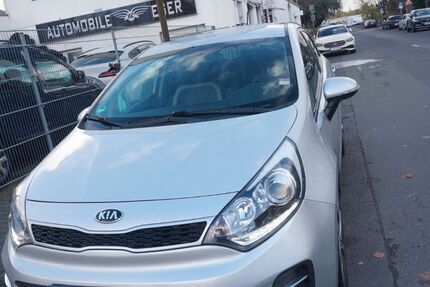 Kia Rio 189.000 km 5.499 &euro; Köln 51143
