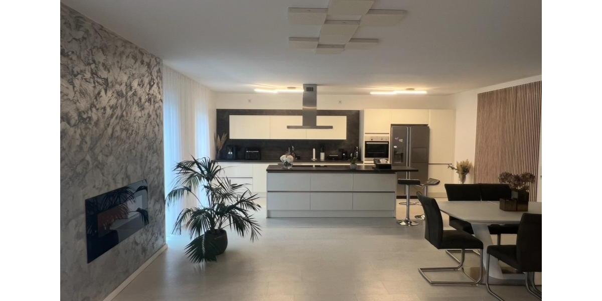 Erdgeschoßwohnung Sundern (Sauerland) - 4 Zimmer, 145 m&sup2;, 1.350&euro; | Angebot:26267444