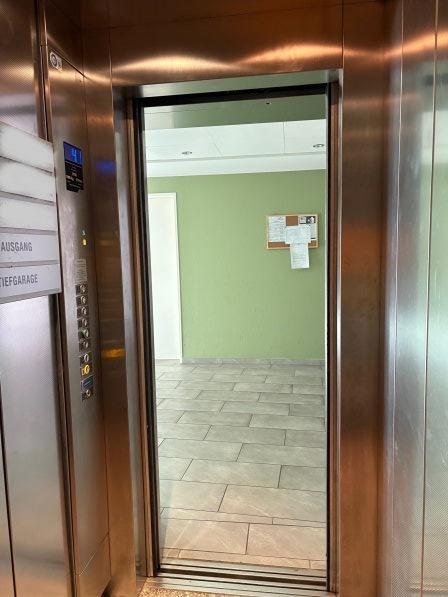 Dachgeschoßwohnung Zwickau - 2 Zimmer, 61 m&sup2;, 370&euro; | Angebot:21113462