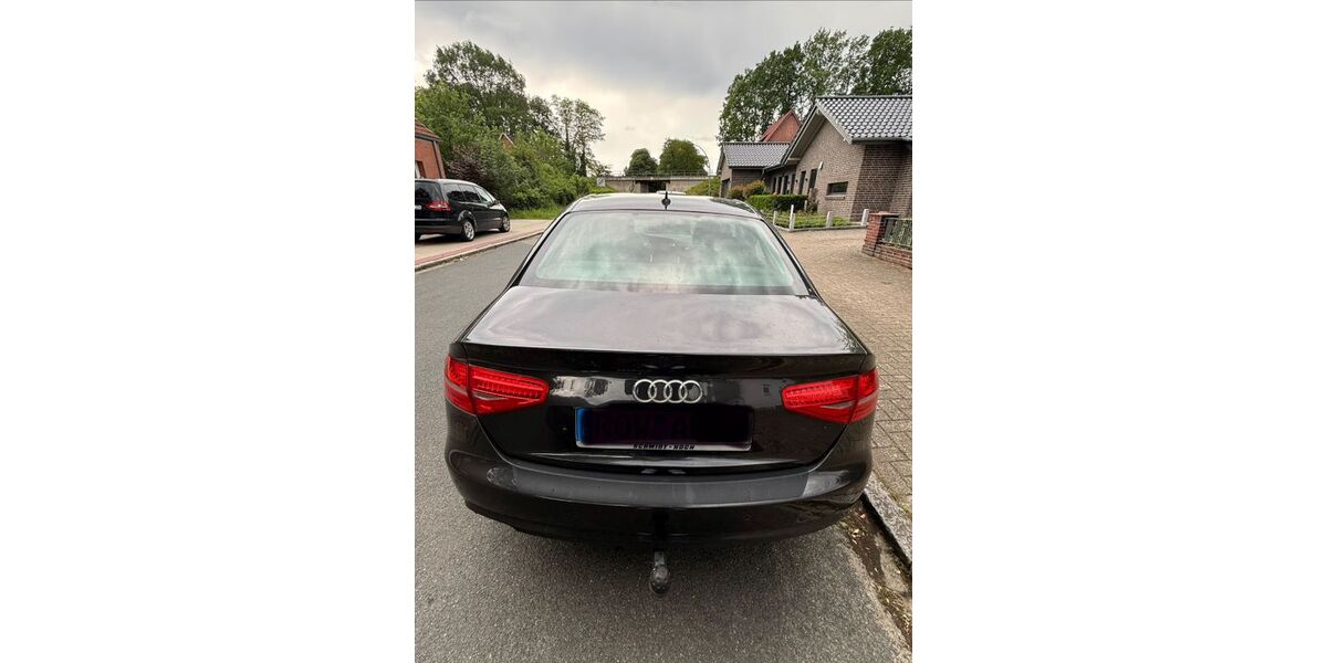 Audi A4 215.000 km 6.800 &euro; Zeven 27404