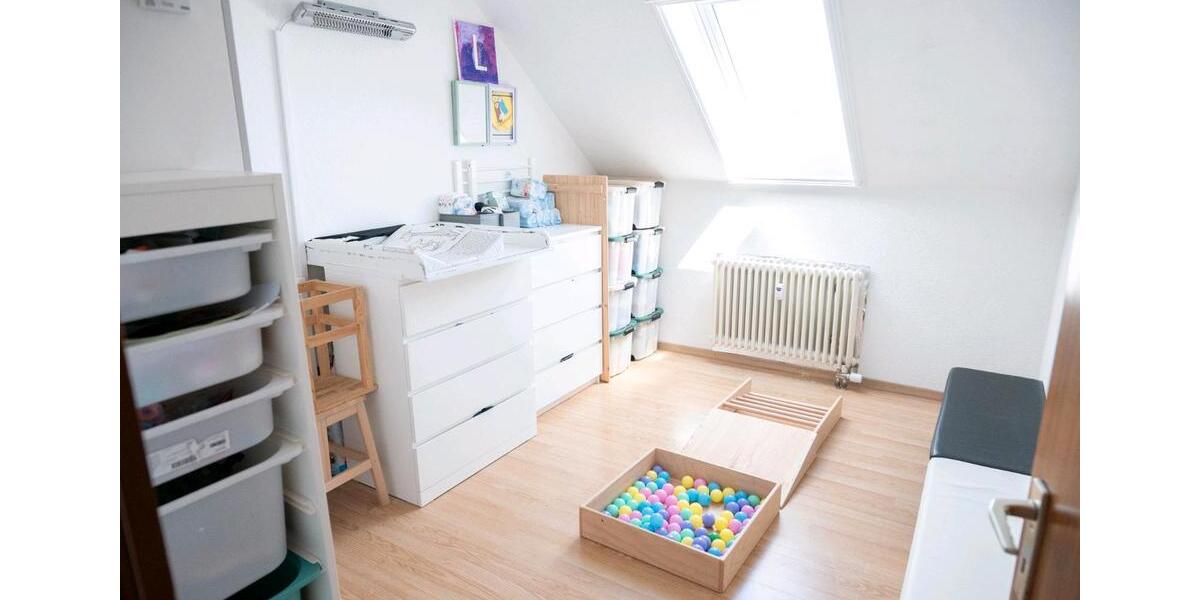Dachgeschoßwohnung Holzgerlingen - 3.5 Zimmer, 80 m&sup2;, 320.000&euro; | Angebot:26701462