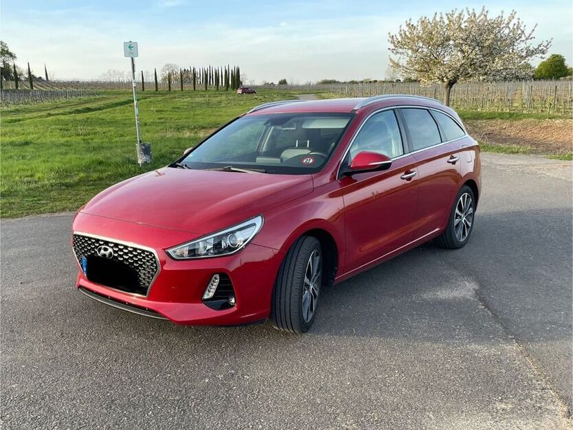 i30