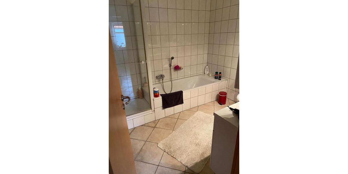 Erdgeschoßwohnung Petershagen - 4 Zimmer, 81 m&sup2;, 770&euro; | Angebot:25343054