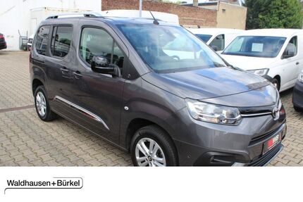 Toyota Proace City 31.506 km 29.950 € Moenchengladbach 41063