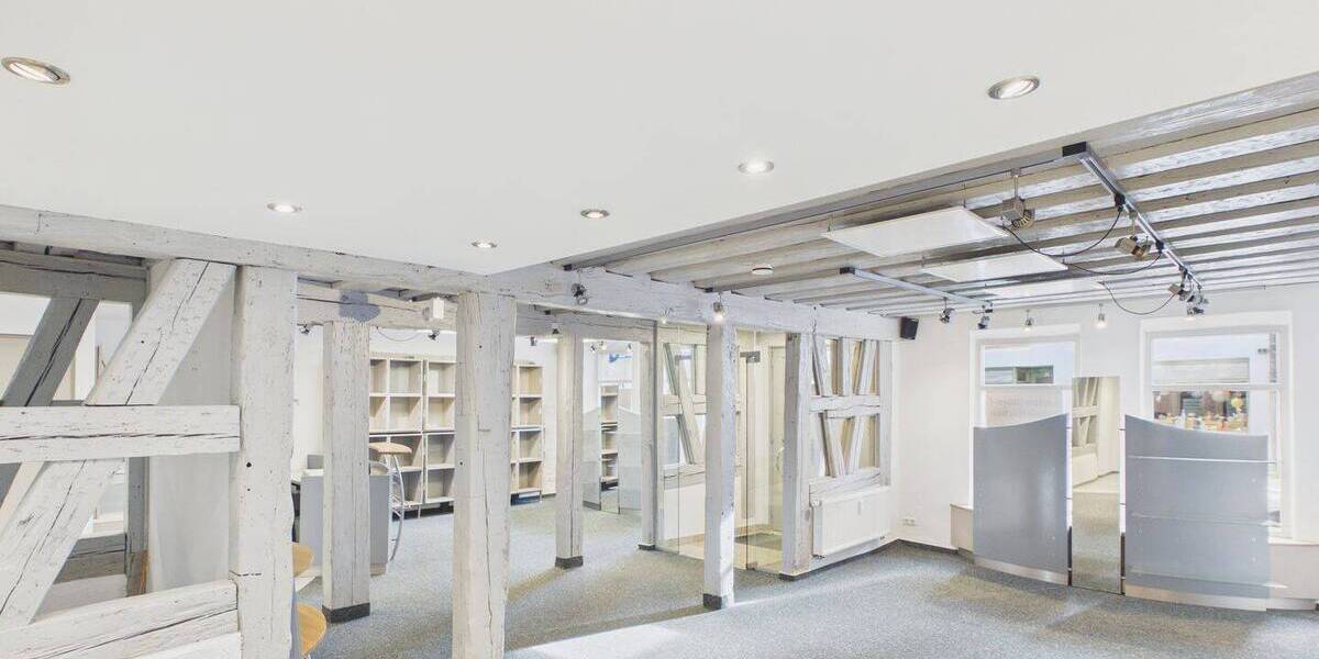 Gewerbeobjekt Roth - 5 Zimmer, 111 m&sup2;, 875&euro; | Angebot:26544715