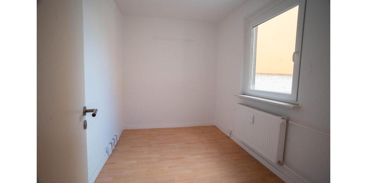 Etagenwohnung Prenzlau - 3 Zimmer, 68 m&sup2;, 580&euro; | Angebot:26454067