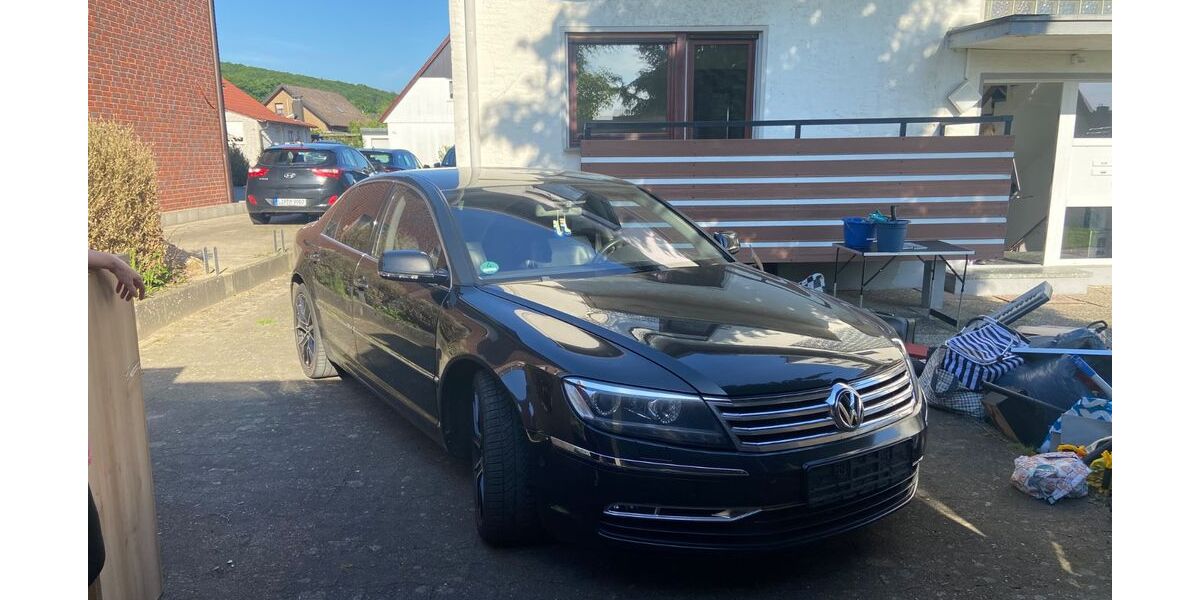 VW Phaeton 181.000 km 7.400 &euro; Bad salzuflen 32105