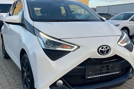 Toyota Aygo (X) 83.519 km 8.900 &euro; Bad Harzburg 38667