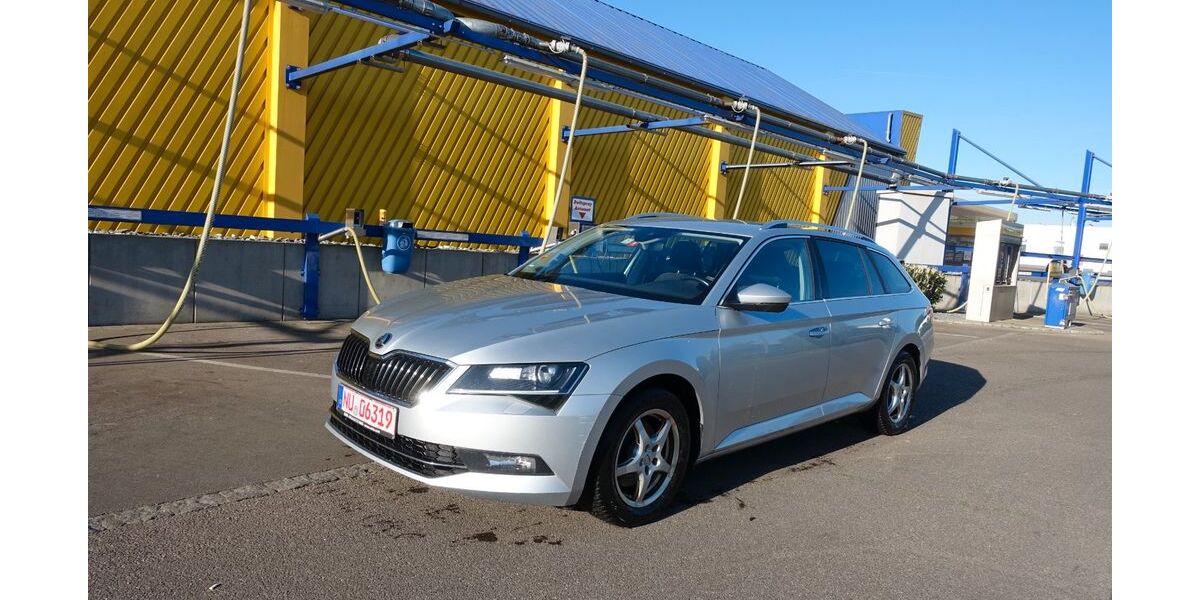 Skoda Superb 352.000 km 9.390 &euro; Neu-Ulm 89231