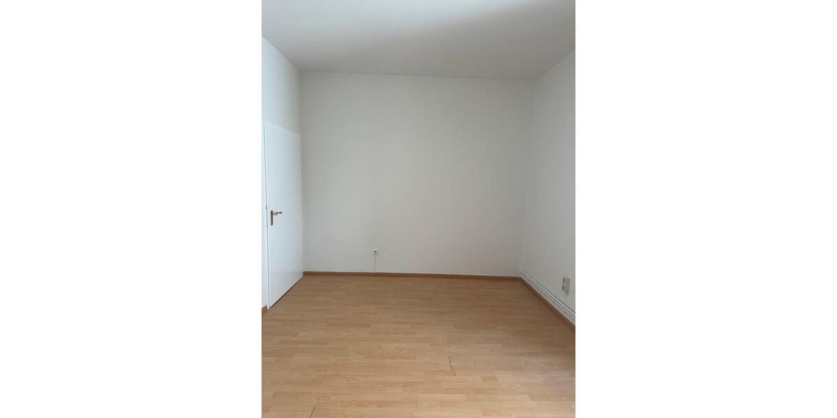 Etagenwohnung Neunkirchen - 4 Zimmer, 120 m&sup2;, 850&euro; | Angebot:26407083