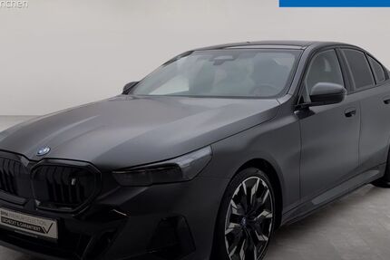 BMW i5 13.029 km 68.605 &euro; München 80939
