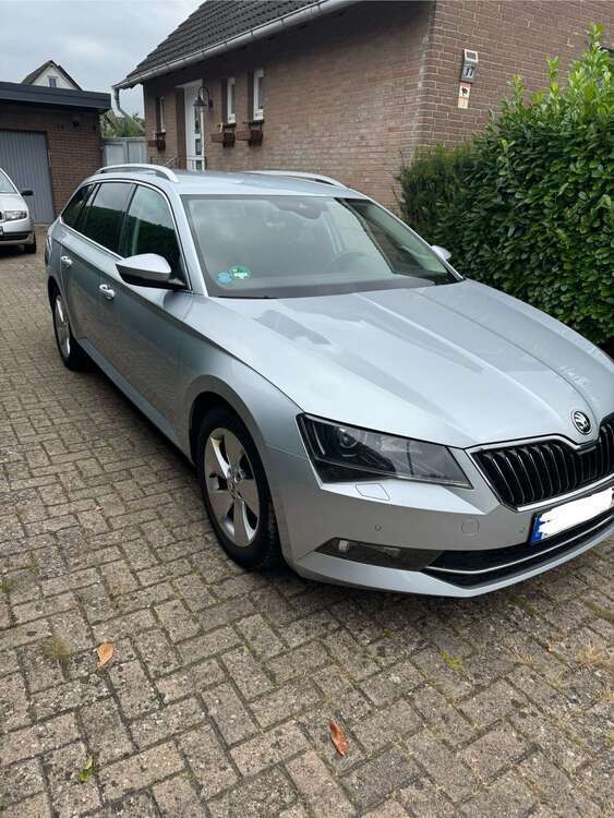 Skoda Superb 198.800 km 11.500 € Bohmte 49163