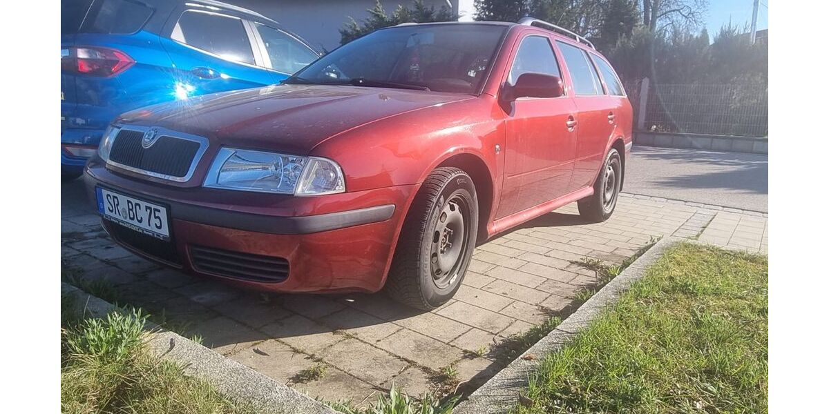 Skoda Octavia 215.000 km 1.850 &euro; Wiesenfelden 94344