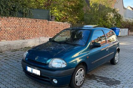 Renault Clio 95.961 km 1.990 &euro; Maisach 82216