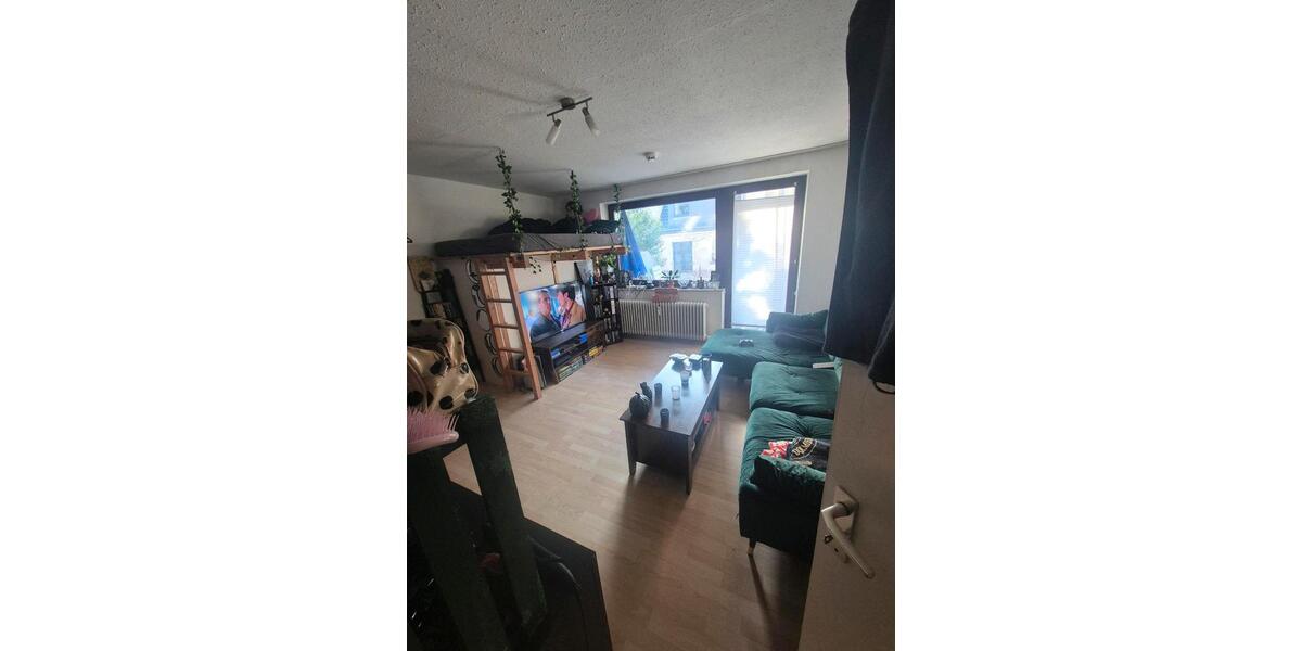 1-Zimmer-Wohnung mit Terrasse in zentraler Lage (ab März) 1 zimmer