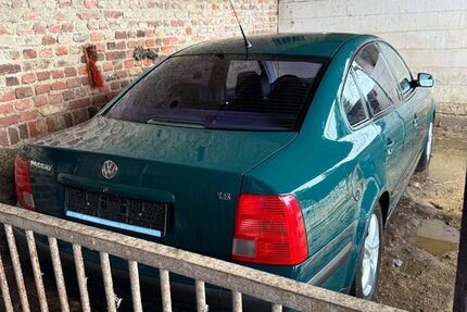 VW Passat 180.000 km 2.000 &euro; Übach-Palenberg 52531