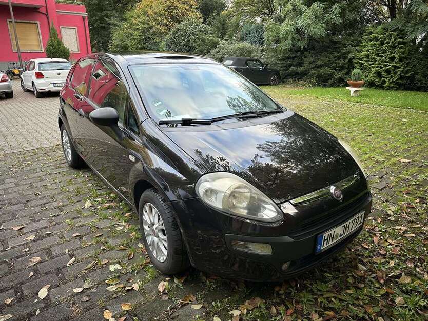 Fiat Punto 175.000 km 2.700 € Duisburg 47053
