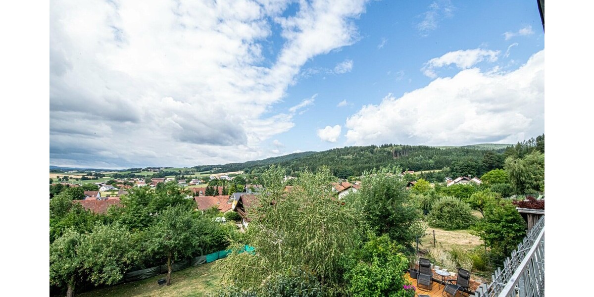 Vielseitiges Mehrfamilienhaus in Furth im Wald - Mehrfamilienhaus, Wohnhaus Furth im Wald | Angebot:27315678