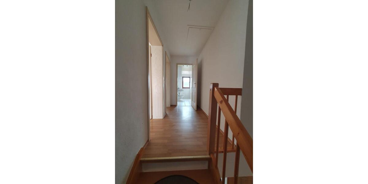 Maisonettenwohnung Querfurt - 4 Zimmer, 115 m&sup2;, 600&euro; | Angebot:26534920