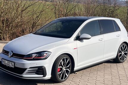 VW Golf 147.000 km 17.900 &euro; Lüerdissen 37635