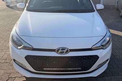 Hyundai i20 117.000 km 7.499 &euro; Pforzheim 75179