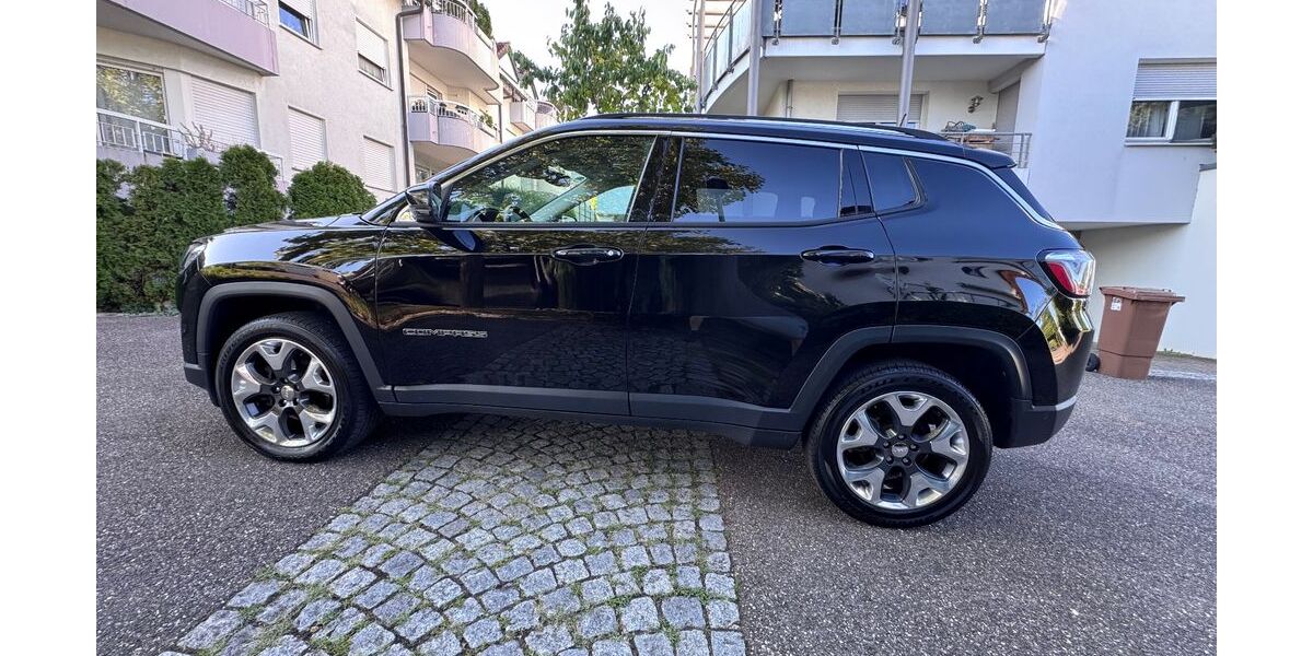 Jeep Compass 64.700 km 17.400 &euro; Waiblingen 71334