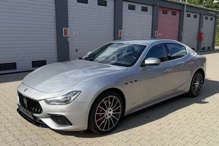Maserati Ghibli 108.700 km 27.690 &euro; Groß-Gerau 64521