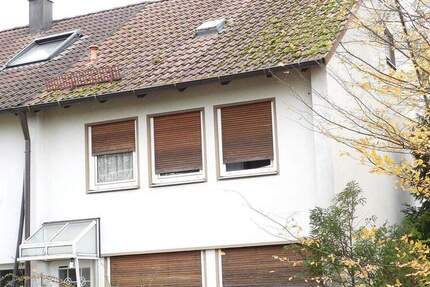 Renovierungsbedürftige REH in super Lage!!! 4 zimmer