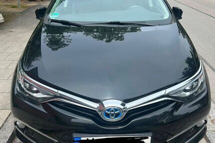 Toyota Auris 127.500 km 12.199 &euro; München 80339