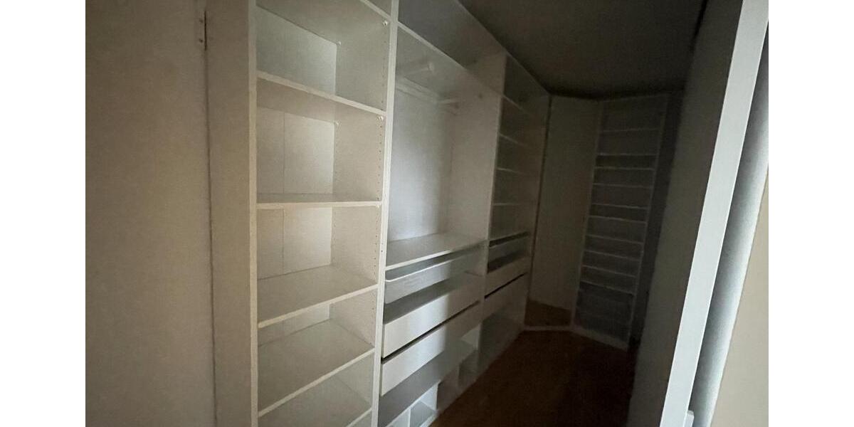 Einfamilienhaus Bergisch Gladbach - 3 Zimmer, 115 m&sup2;, 1.600&euro; | Angebot:26670208