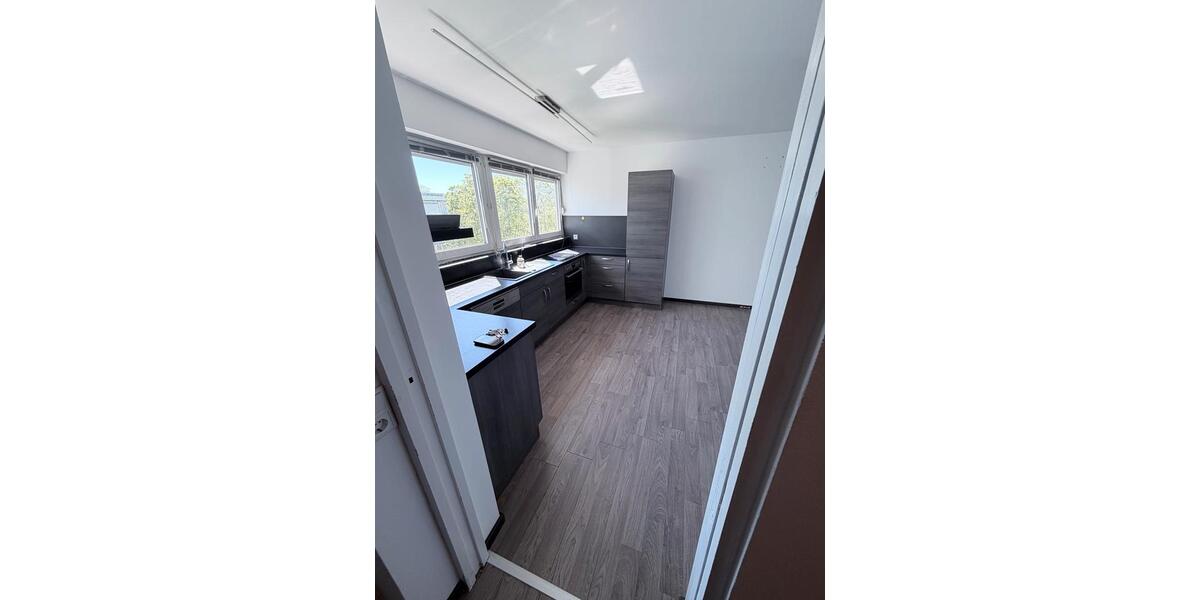 Etagenwohnung Ingolstadt Friedrichshofen-Hollerstauden - 3 Zimmer, 85 m&sup2;, 283.000&euro; | Angebot:27019282