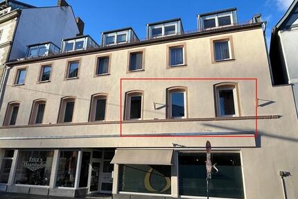 Attraktive 3-Zimmer-Wohnung in der Innenstadt mit Garage und Einbauküche 3 zimmer